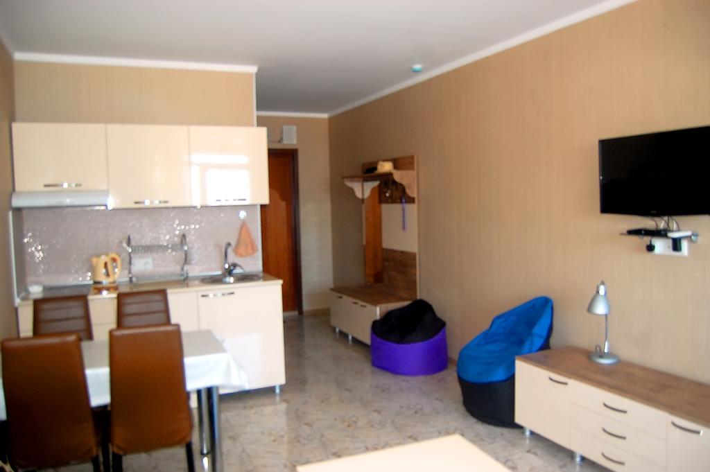 Irina Apartment 1 Batumi Ngoại thất bức ảnh